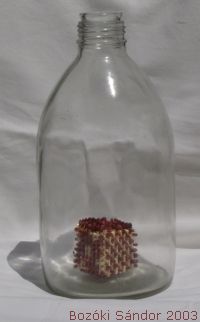 Streichholzwürfel in einer Flasche, Geduldflasche